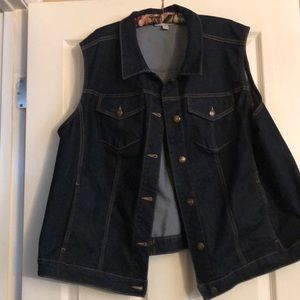 Sleeveless jean vest